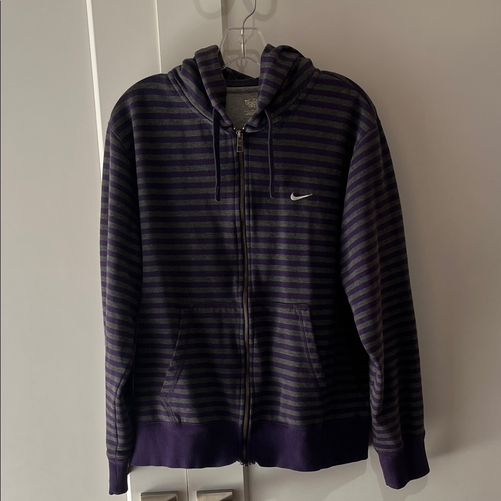 Women’s Nike Gray Purple Striped Large Hoodie Zipped Fleece Jacket with Pockets